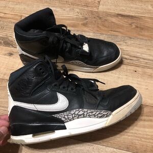Air Jordan Legacy 312 'Black Cement' size 11